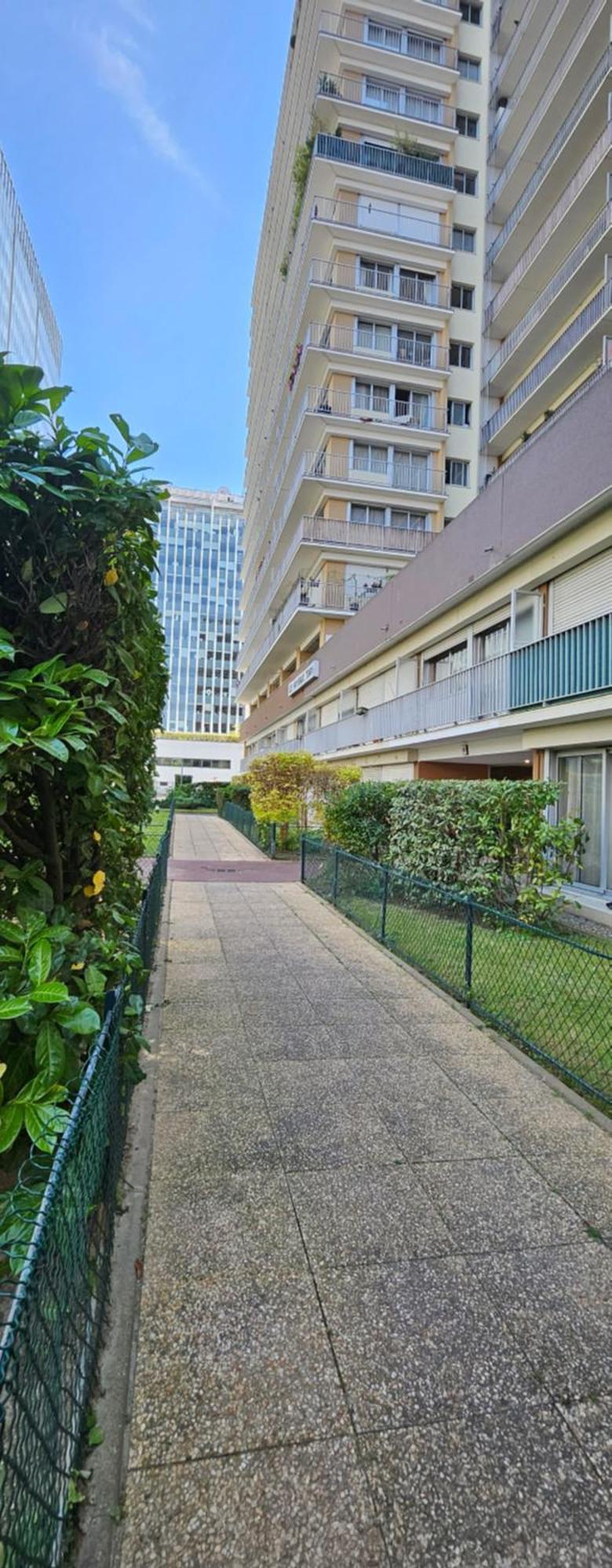 Apartment Rose Garden Wonderful *