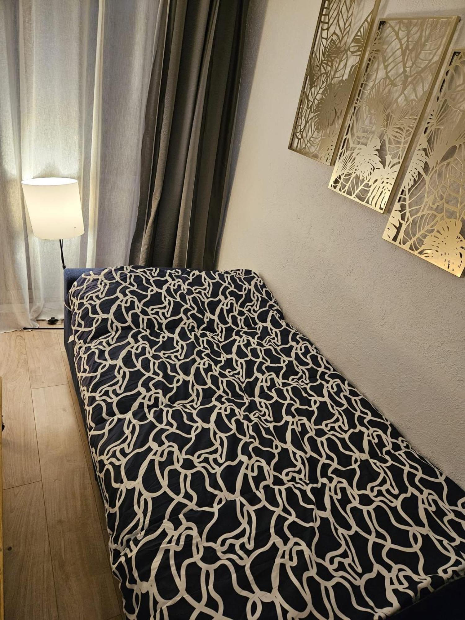 Rose Garden Wonderful Apartment Puteaux